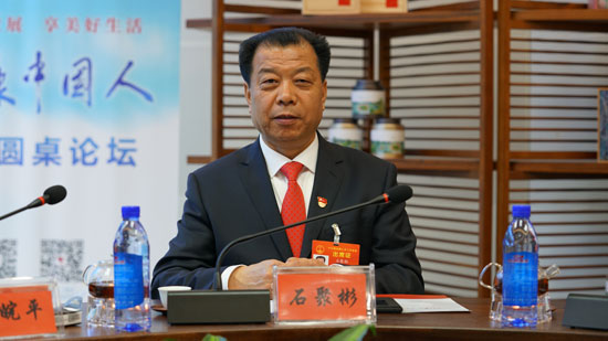 石聚彬 全國人大代表、好想你健康食品股份有限公司黨委書記、董事長兼總經理